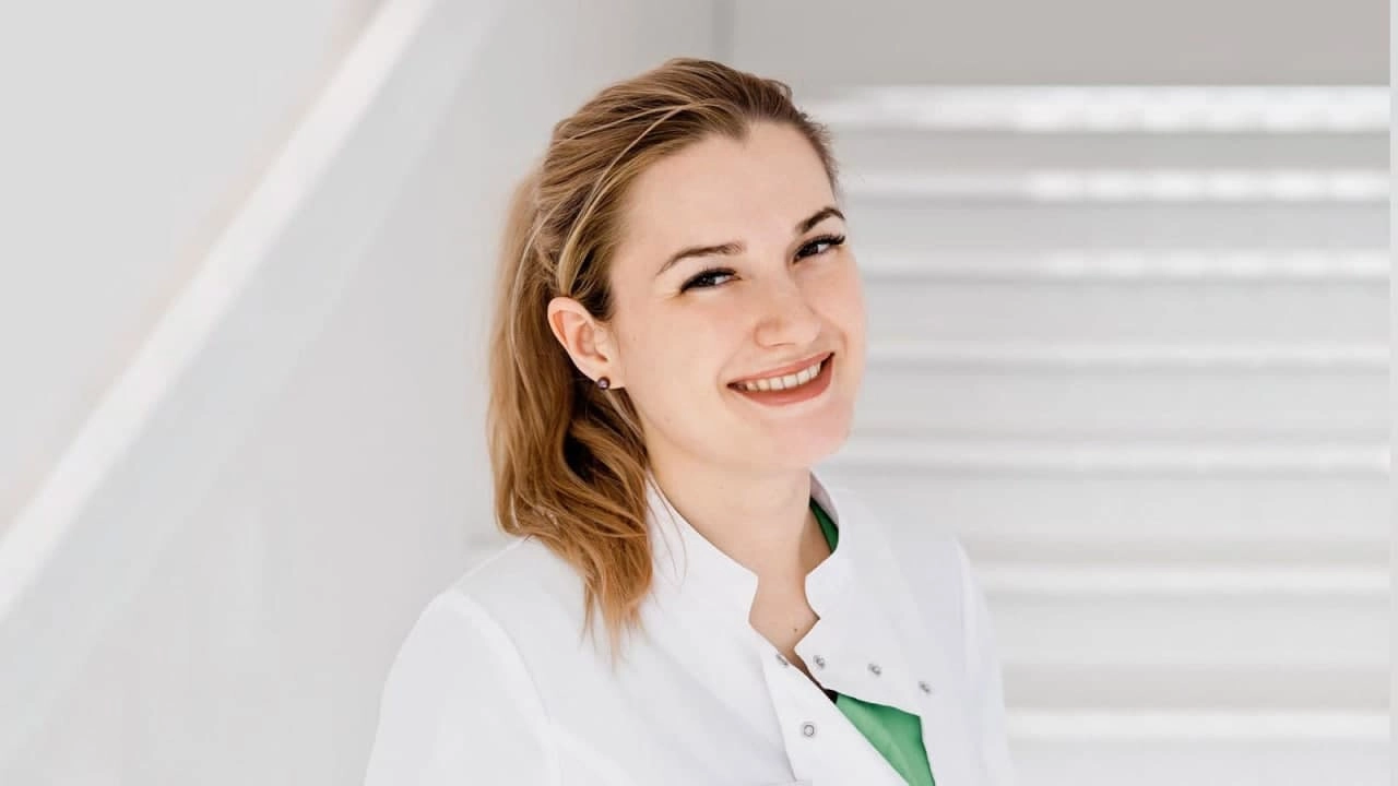 Фото врача-невролога клиники доктора Шишонина