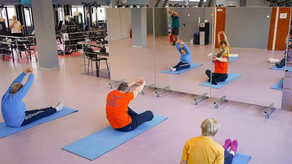 Фото занятий ЛФК по методике доктора Шишонина