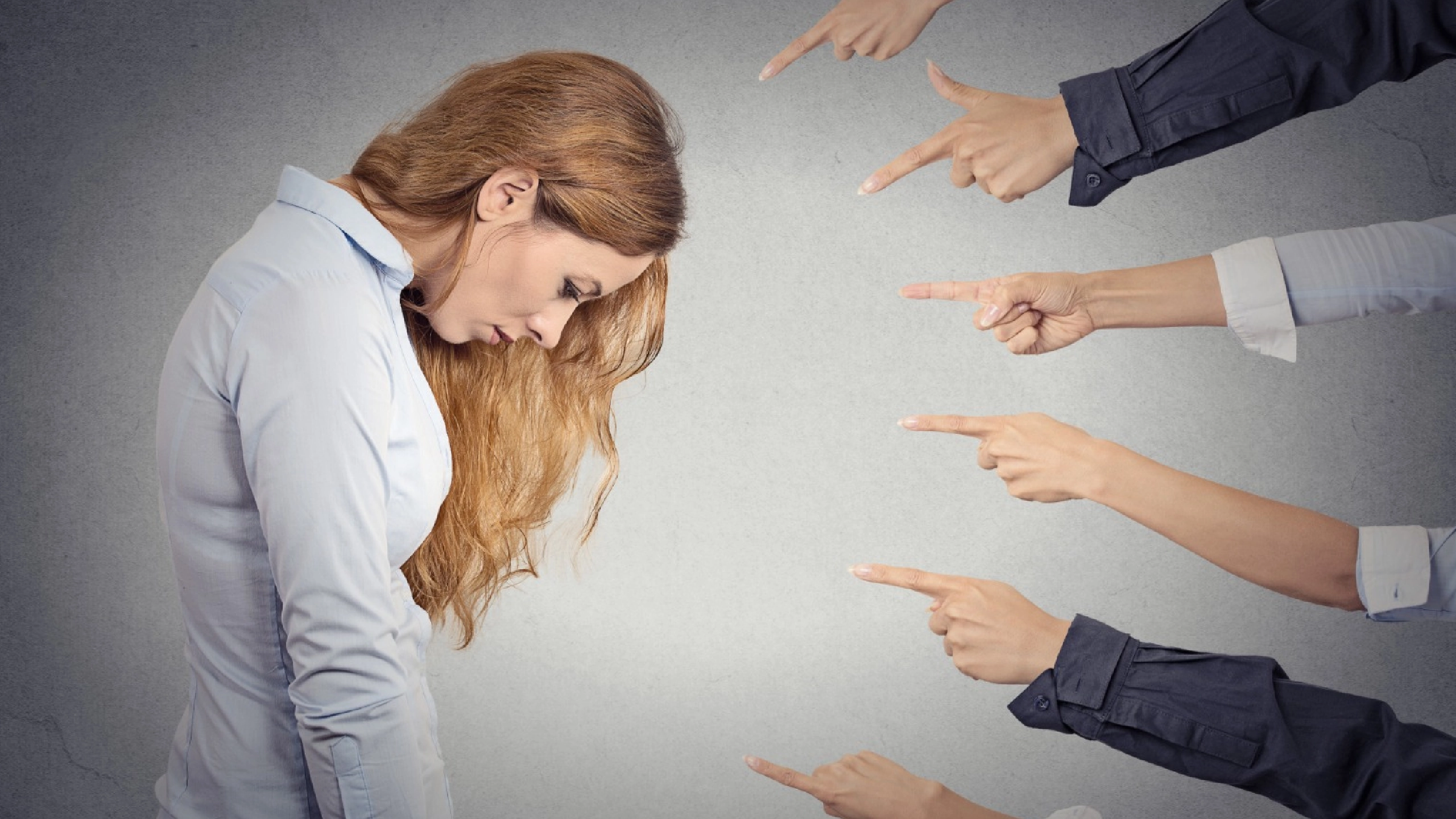 Почему люди обесценивают других