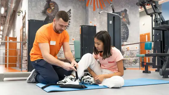 Фото ЛФК-инструктора Козыря Е. В. в клинике Шишонина