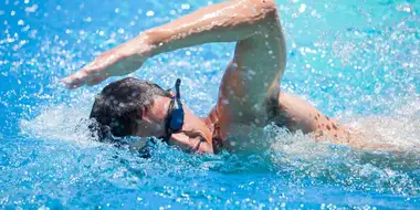 Польза плавания при остеохондрозе