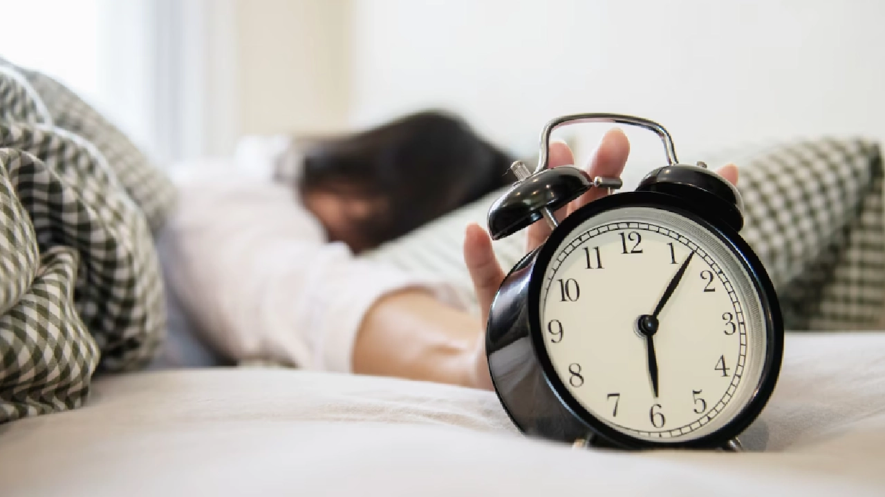 Человек с бессонницей не спит до утра