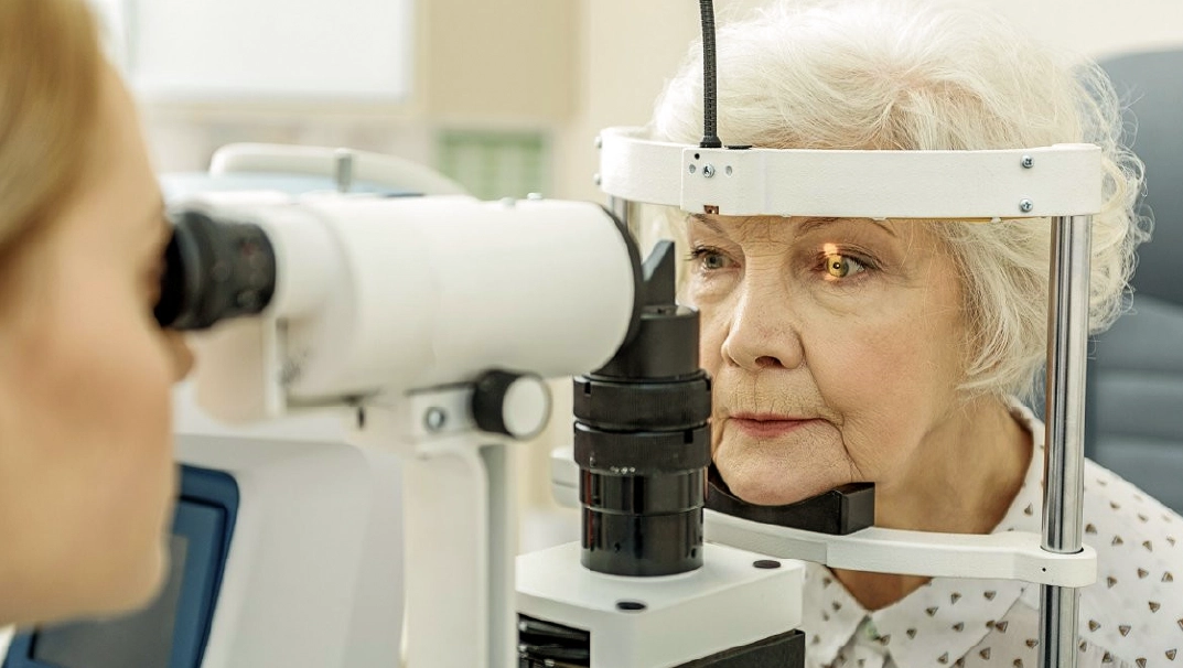 Как лечить боль в глазах при гипертонии