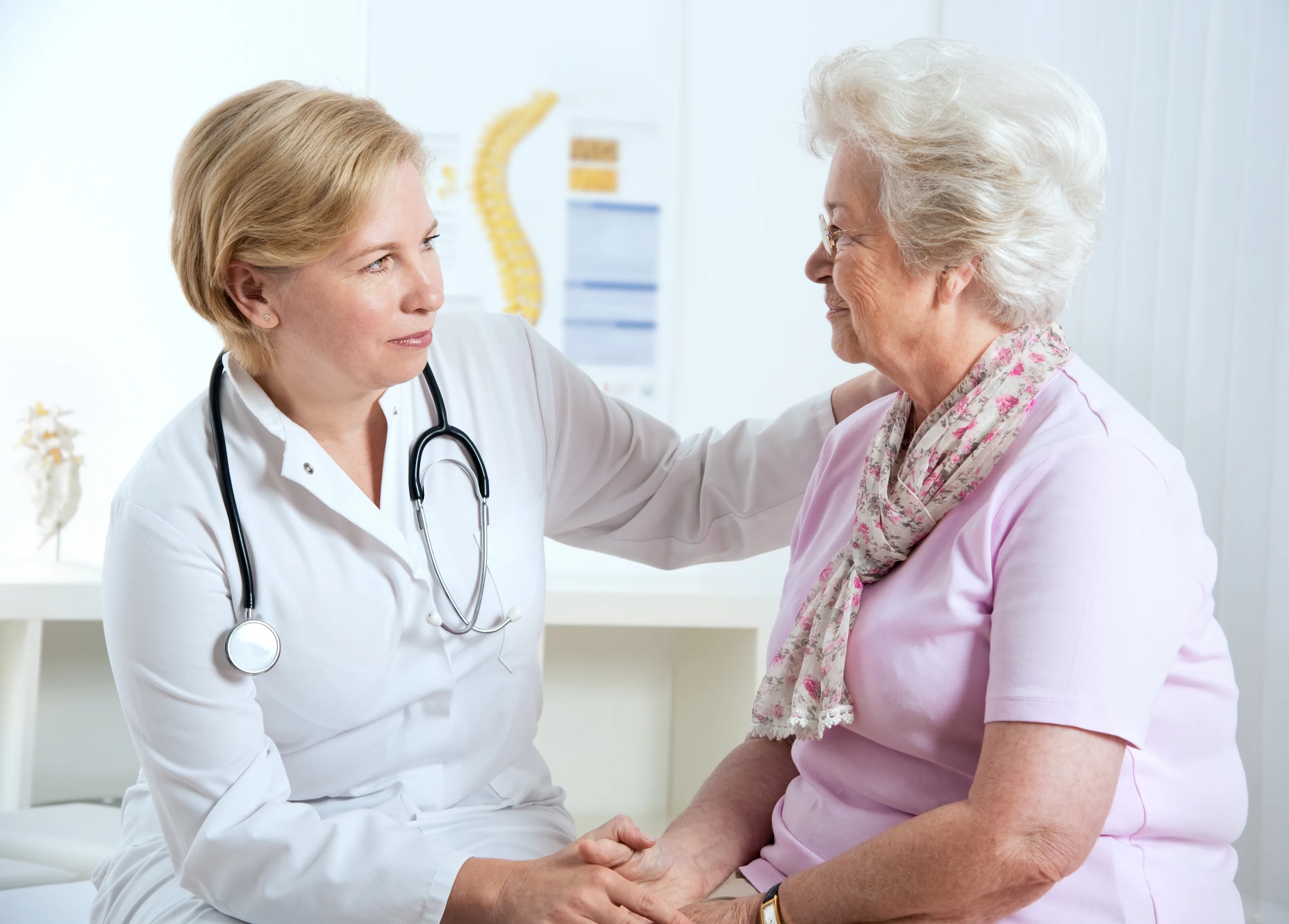 Женщина у терапевта