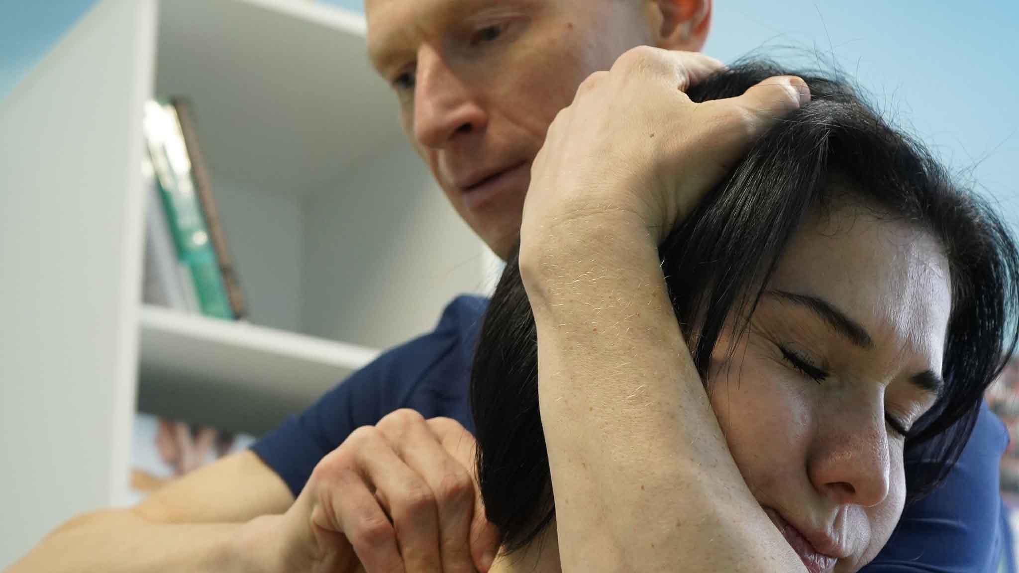 Мышечная коррекция при головных болях в Тарусе