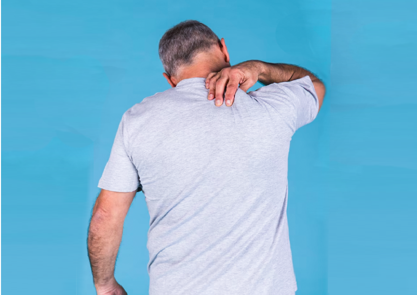 Изображение мужчины с болью в шее