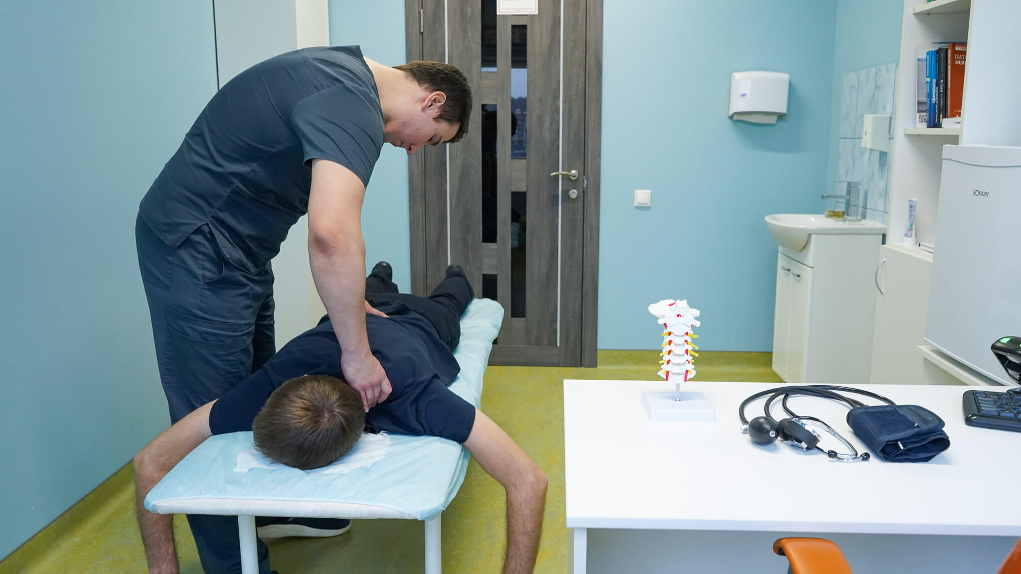 Коррекция мышц спины при гипертонии у детей в Москве